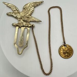 Vintage gold tone USA American eagle hanging Liberty coin charm chain bookmark